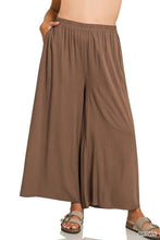 Load image into Gallery viewer, Bella Curvy Pant
