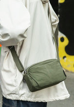 Load image into Gallery viewer, Essential crossbody
