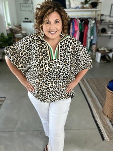 The Cat’s Meow Curvy Top