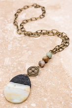 Load image into Gallery viewer, Lila Necklace
