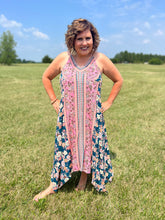 Load image into Gallery viewer, Boho Sommer Dress
