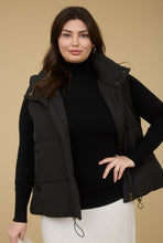 Load image into Gallery viewer, Curvy Talia Vest
