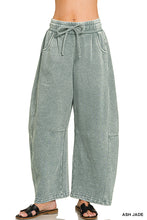 Load image into Gallery viewer, Bree Barrel Sweatpants
